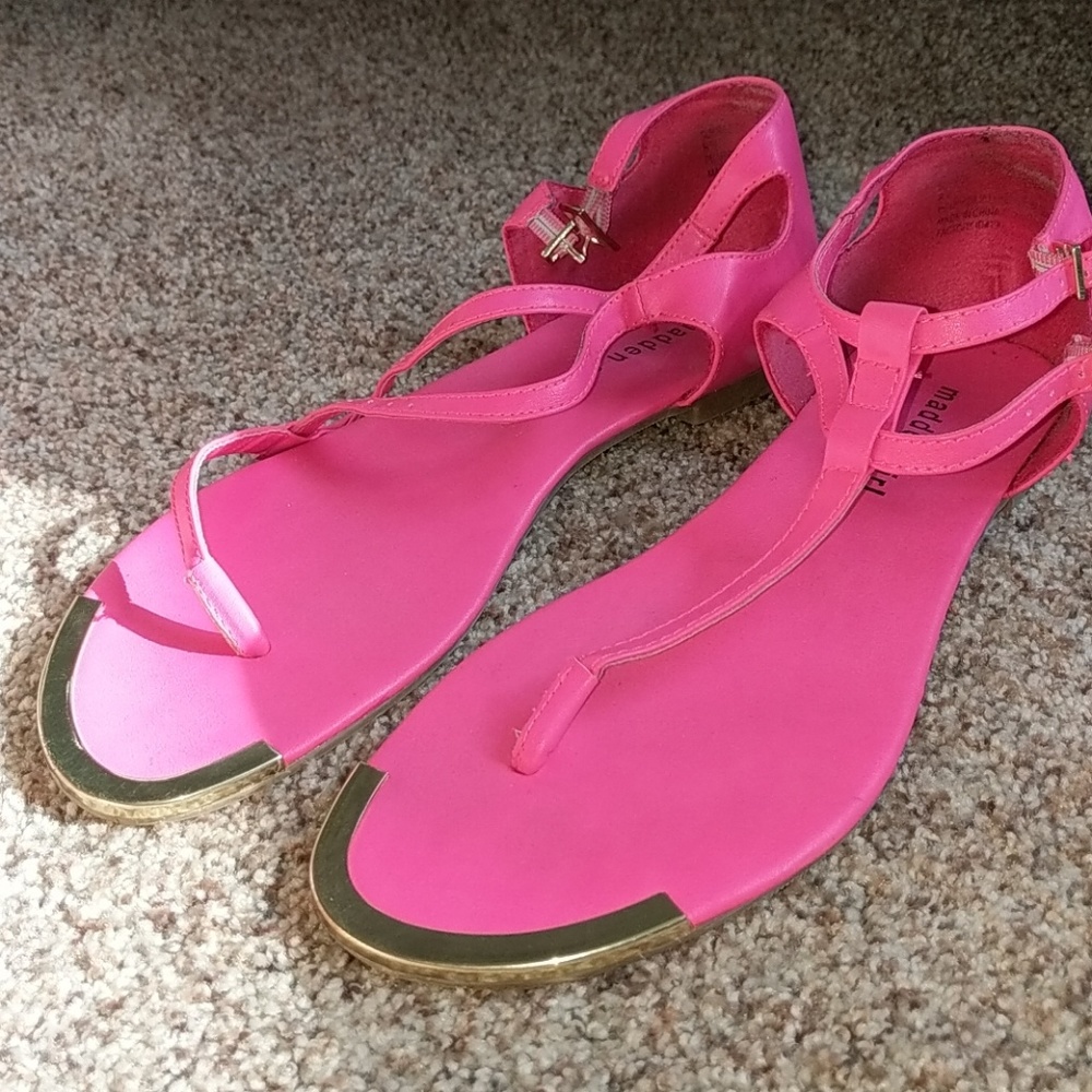 Sandals With Gold Tip